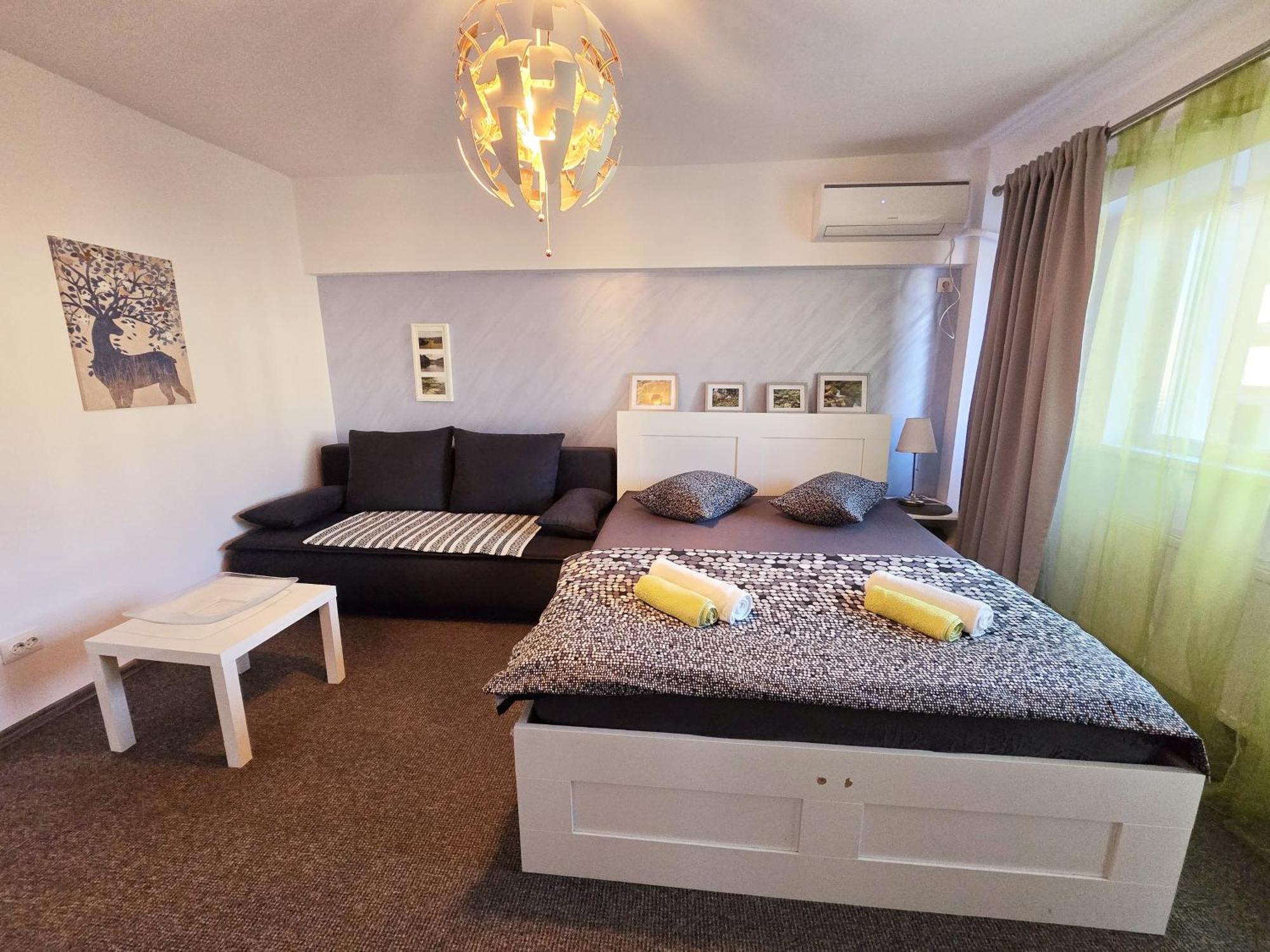 Marcos Apartments - Self Check-In Решица Экстерьер фото